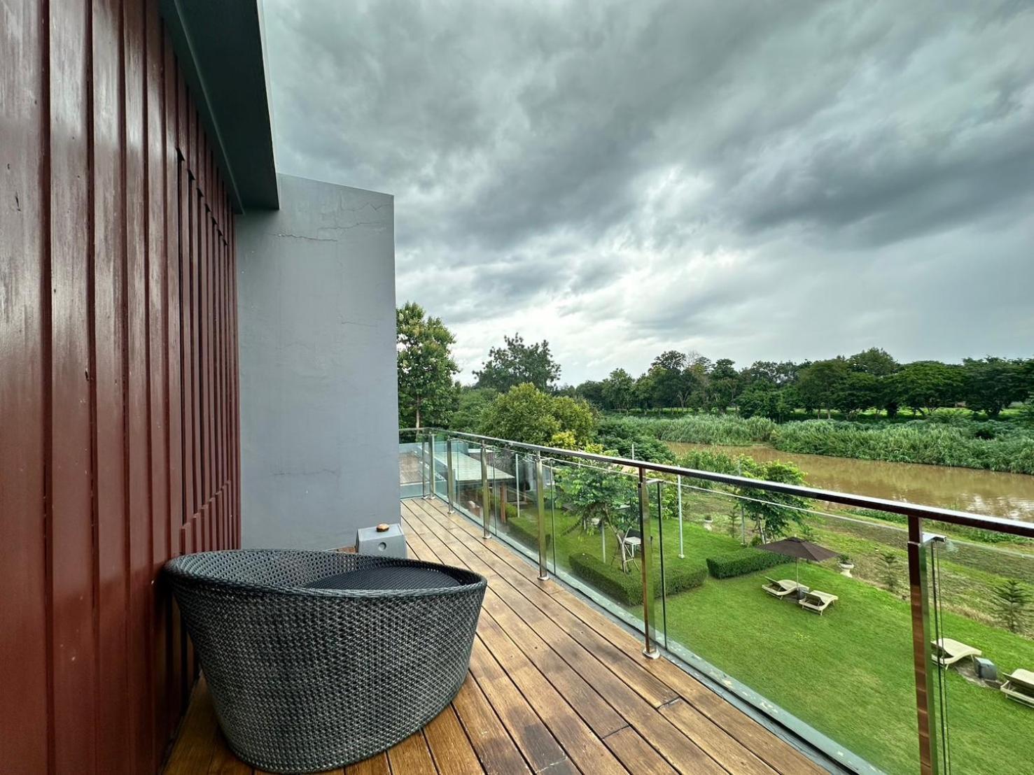Zensala Riverpark Resort-SHA Extra Plus Chiang Mai Exterior foto